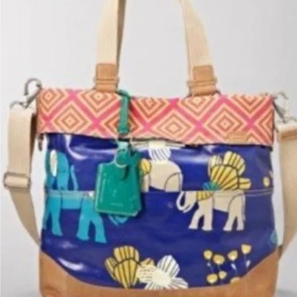Fossil Multicolor Tote Bag with Elephant Design - Picture 2 of 15